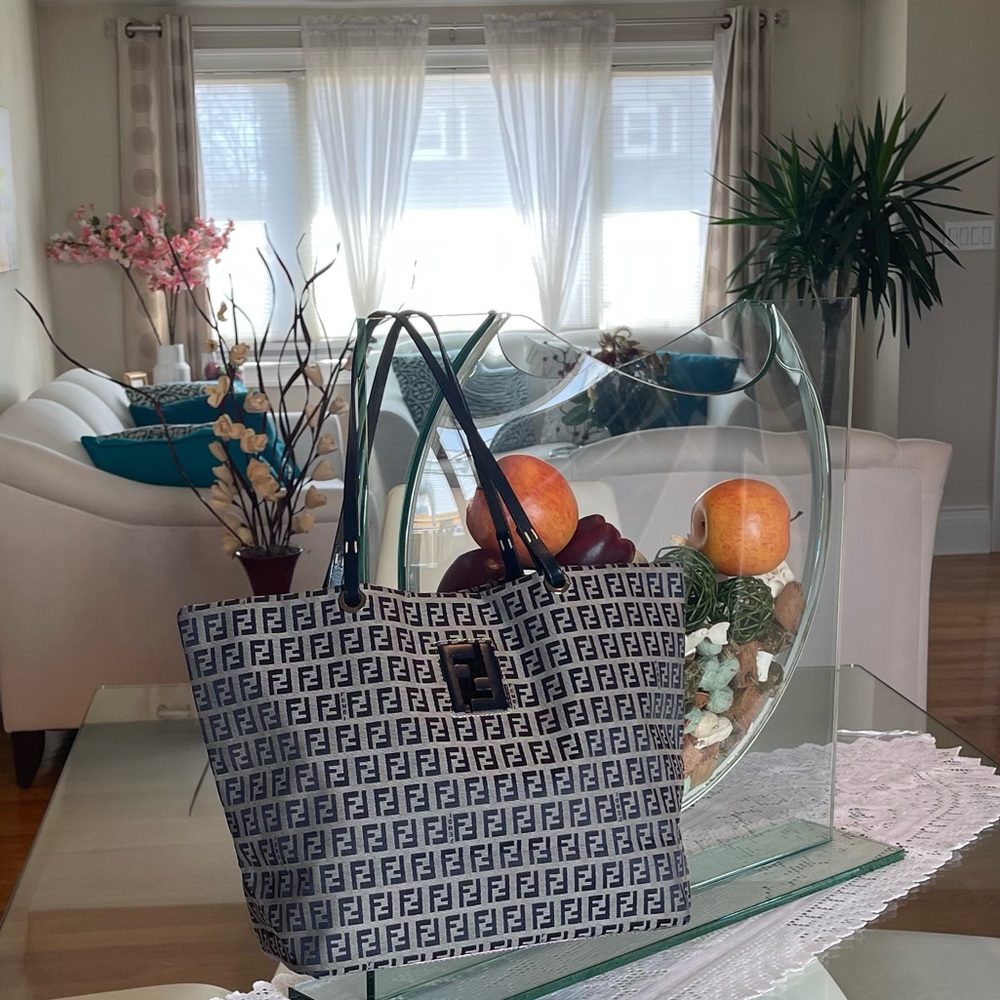 💯% authentic Fendi bag